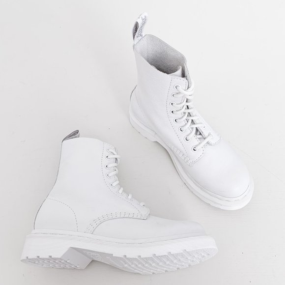 1460 pascal mono virginia